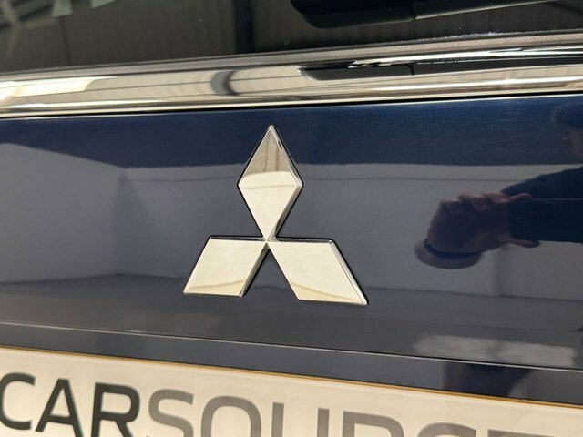 Mitsubishi Outlander 2.4 Outlander Design Phev Cvt 4Wd Black #41