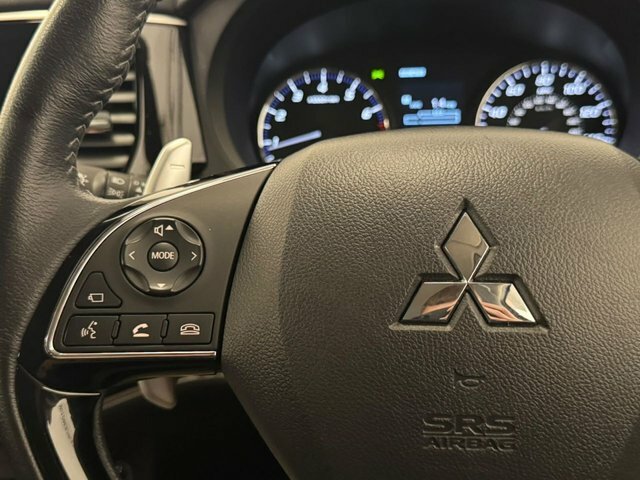 Mitsubishi Outlander 2.4 Outlander Design Phev Cvt 4Wd Black #57