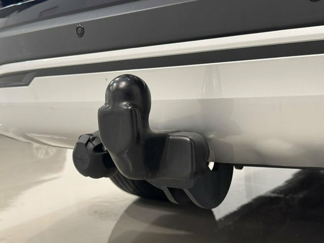 Mitsubishi Outlander 2.4 Outlander Design Phev Cvt 4Wd Black #45
