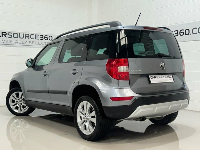 Skoda Yeti 2017 1.2 Tsi Se L Outdoor Dsg Euro 6 S Grey #3