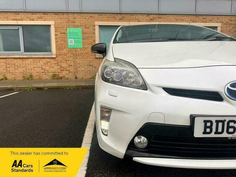 Toyota Prius 1.8 Vvt-h T Spirit White