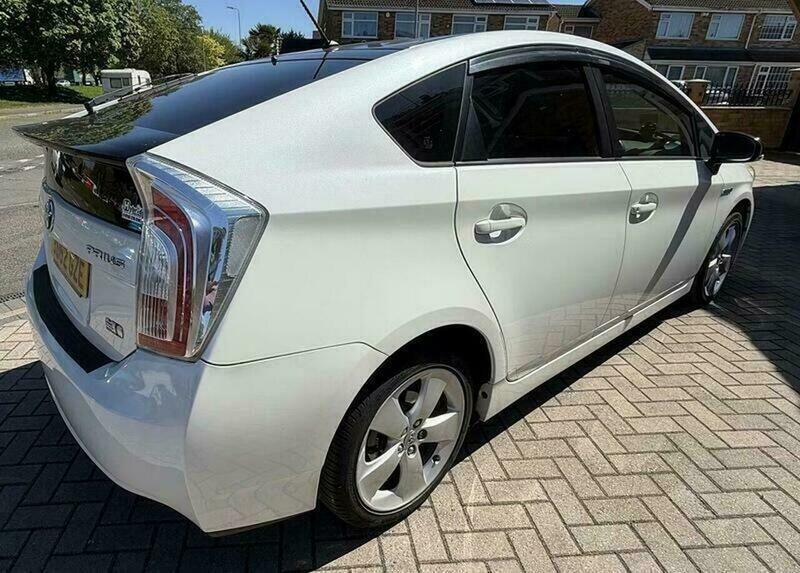 Toyota Prius 1.8 Vvt-h T Spirit White #3