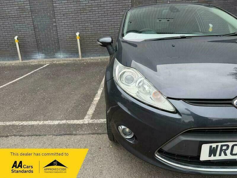 Ford Fiesta 1.4 Titanium Hatchback WR09TLK Grey #4