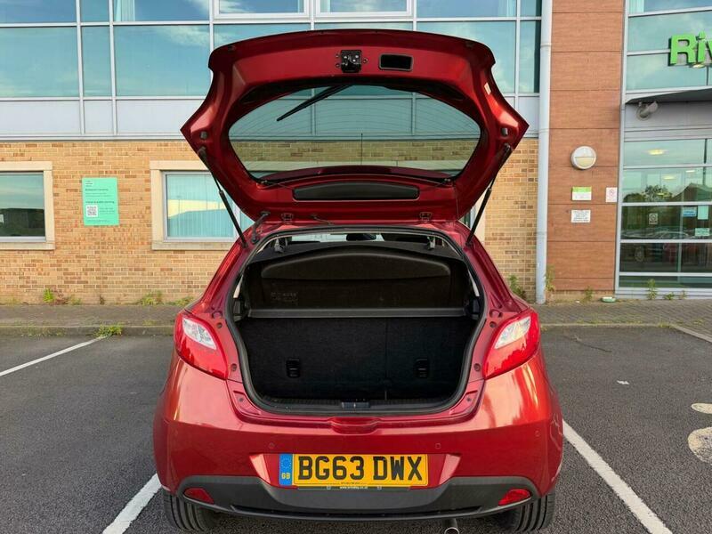 Mazda 2 1.3 Venture Euro 5 Red #6