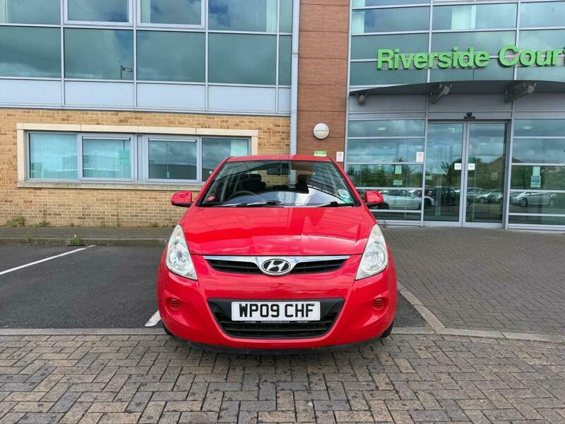 Hyundai I20 1.4 Comfort Euro 4 Red #3