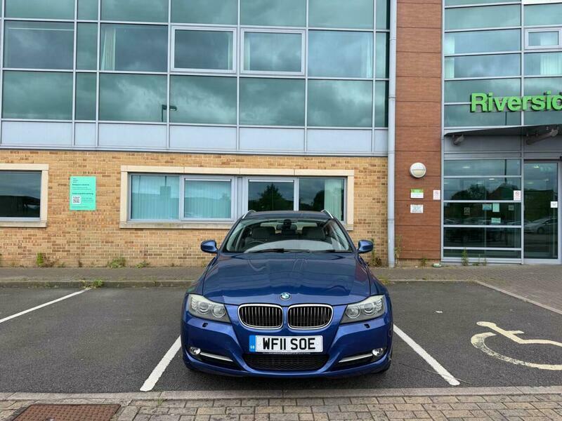 BMW 3 Series 2.0 320D Exclusive Edition Blue