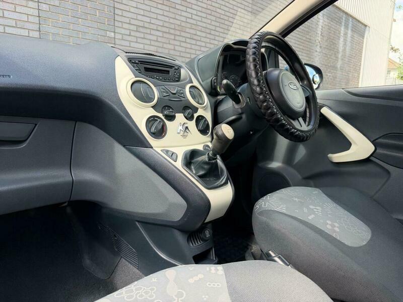 Ford KA Hatchback 1.2 Studio 2013 Red #30