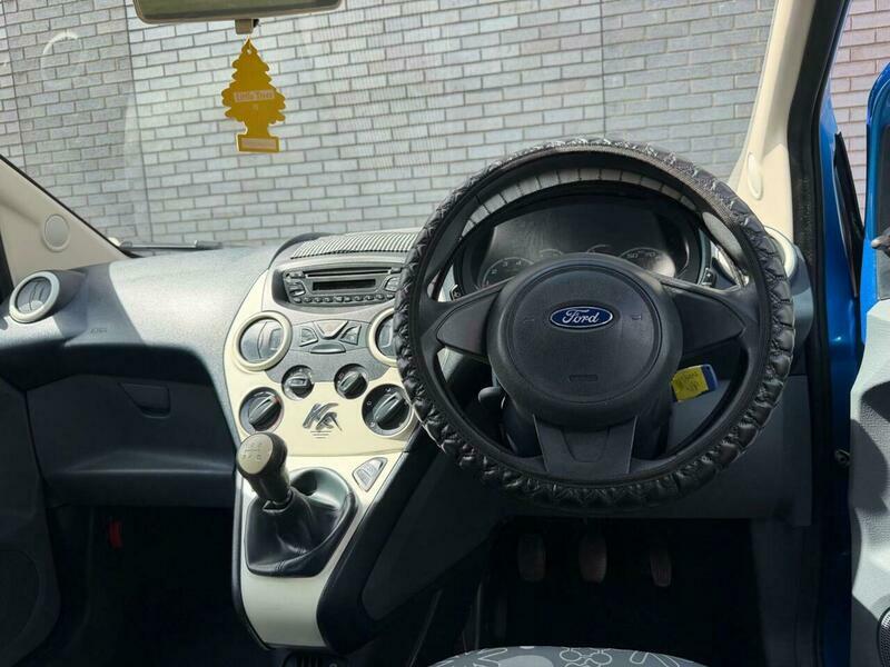 Ford KA Hatchback 1.2 Studio 2013 Red #24