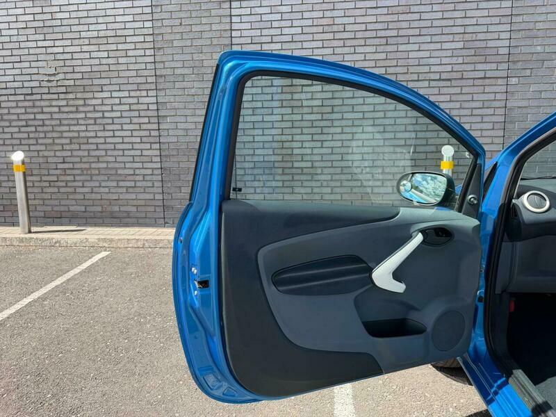 Ford KA Hatchback 1.2 Studio 2013 Red #20