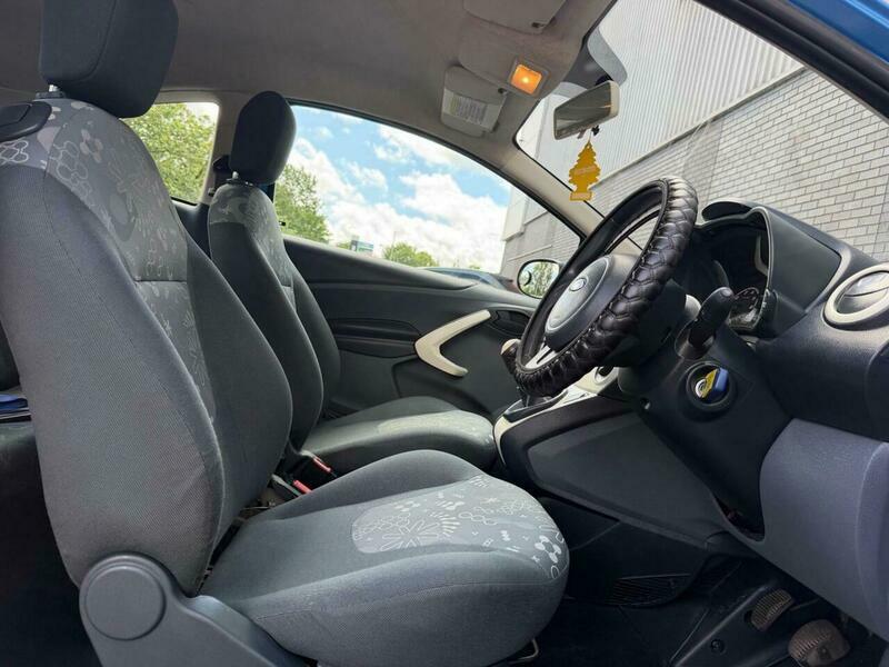 Ford KA Hatchback 1.2 Studio 2013 Red #34