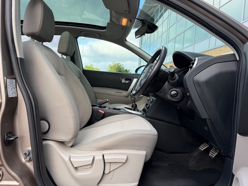 Nissan Qashqai Dci Acenta Red #34