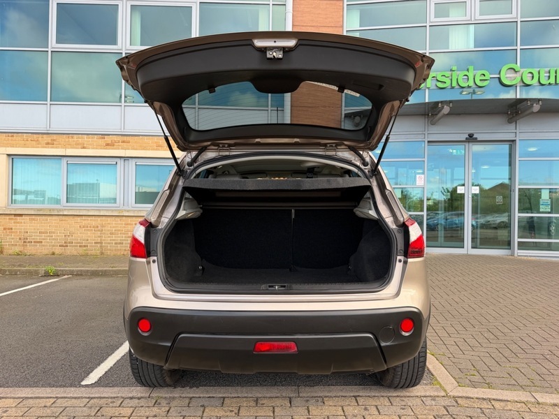 Nissan Qashqai Dci Acenta Red #14