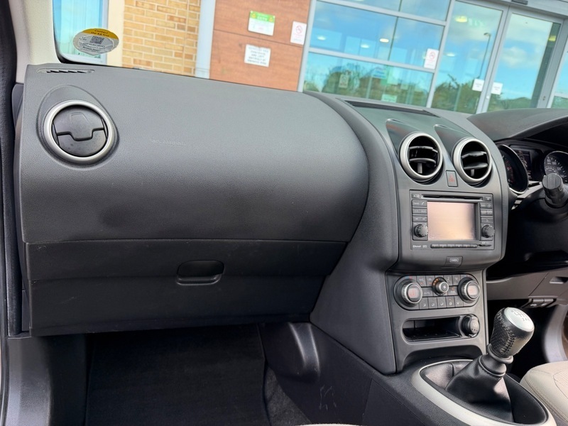 Nissan Qashqai Dci Acenta Red #31