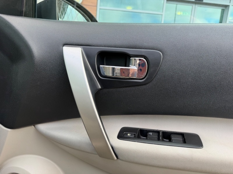 Nissan Qashqai Dci Acenta Red #33