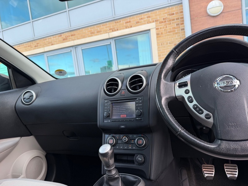 Nissan Qashqai Dci Acenta Red #27