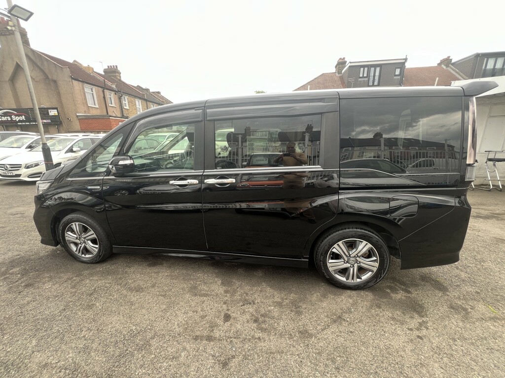 Honda StepWagon Mpv Black #7