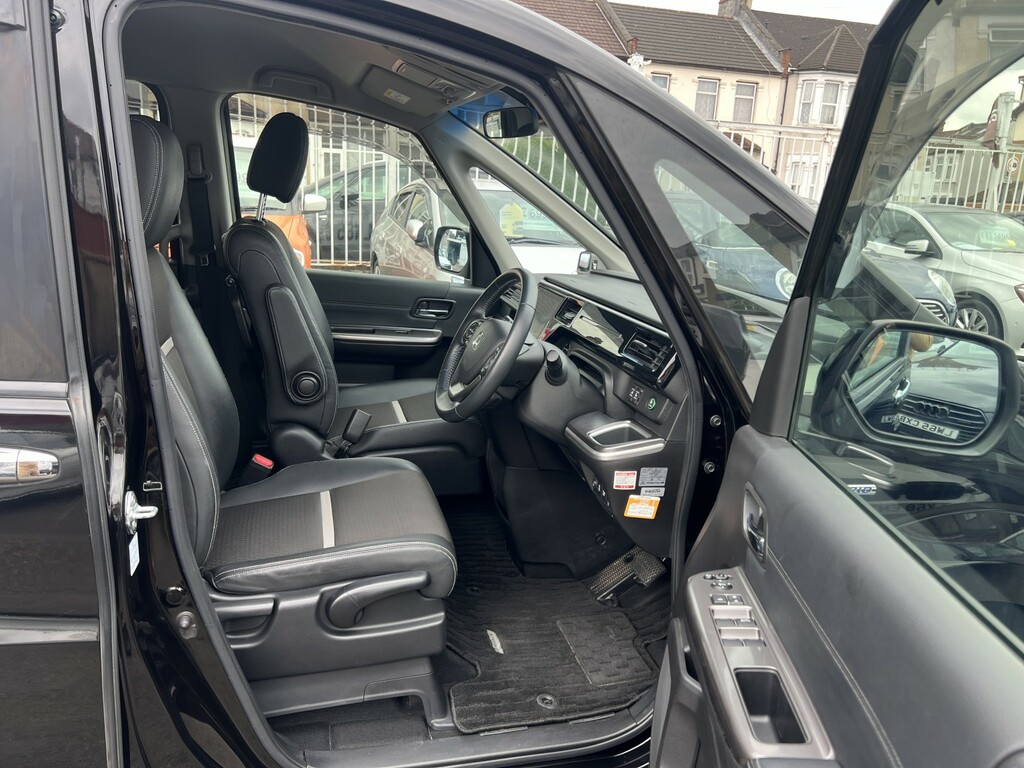 Honda StepWagon Mpv Black #9