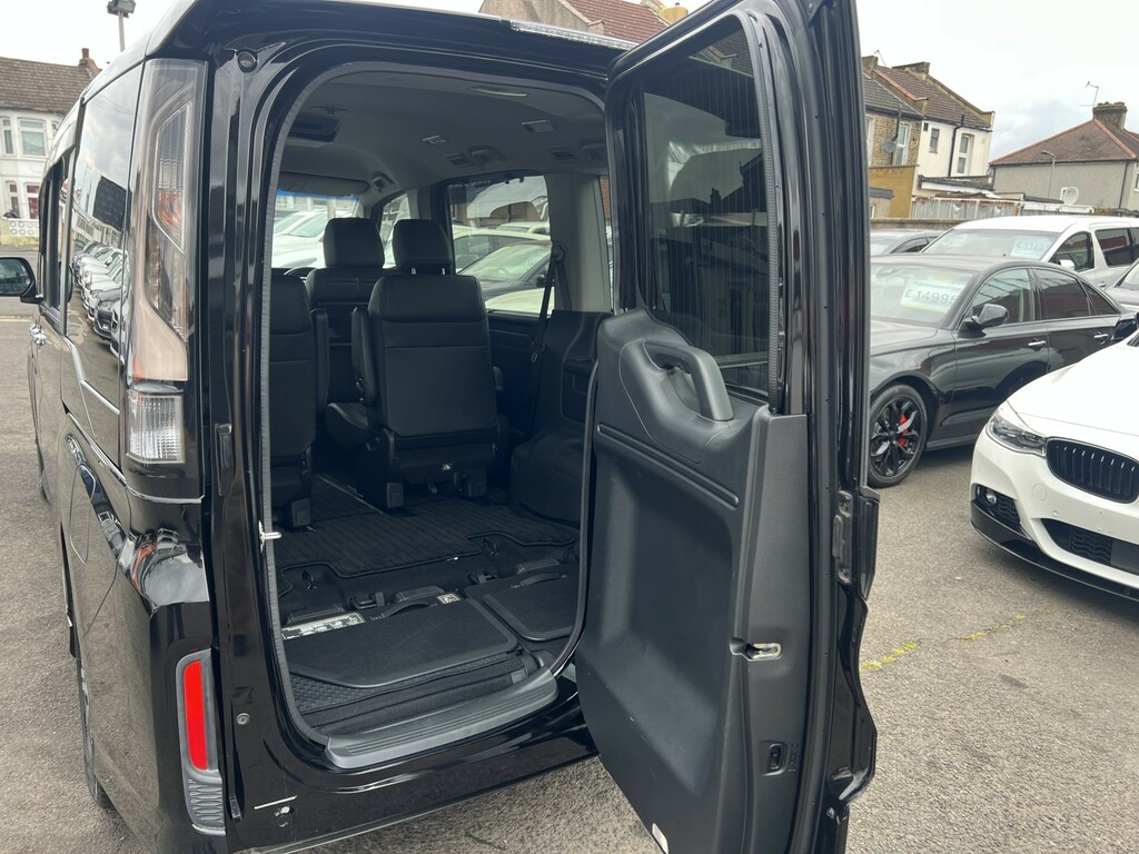 Honda StepWagon Mpv Black #15