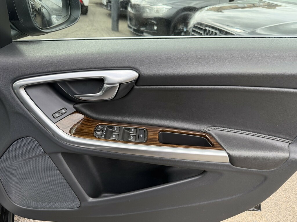 Volvo S60 2.0 B5p R Design #27