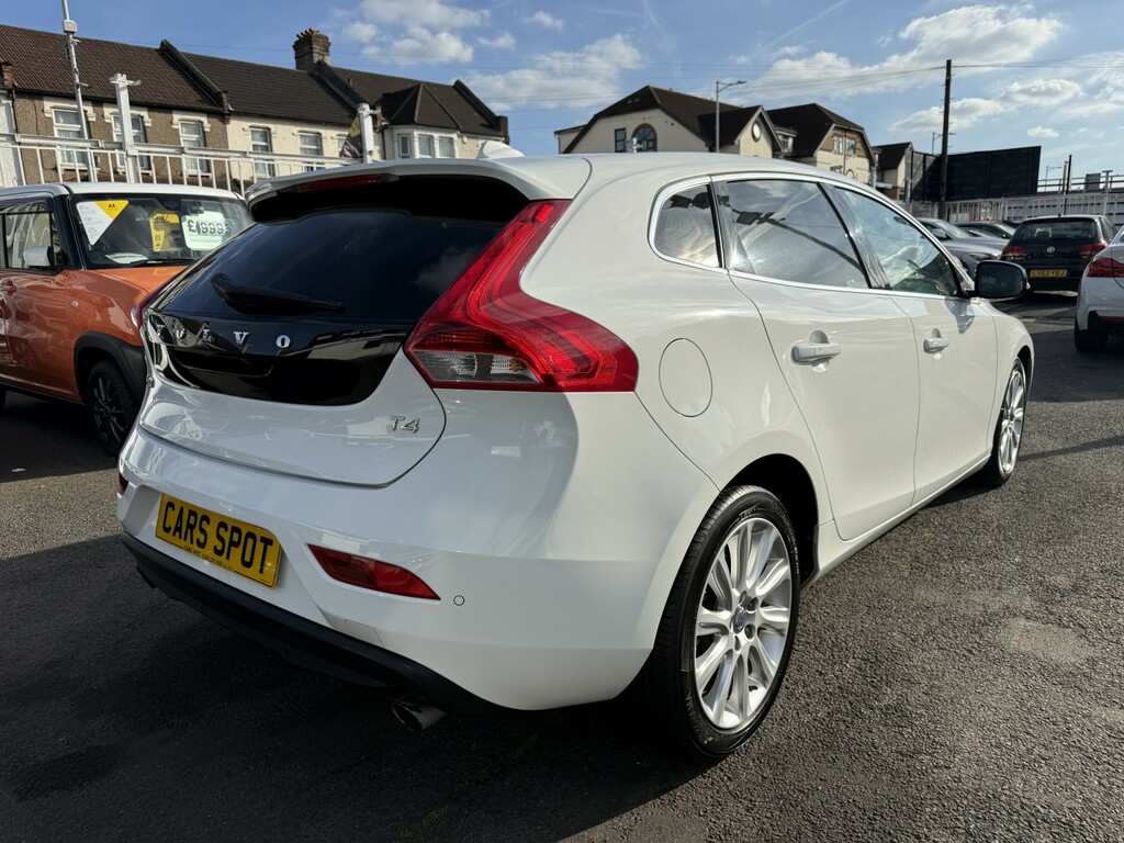 Volvo V40 Hatchback 1.6 T4 Se Fresh Import Verified Mile Fin LW15KUV White #5