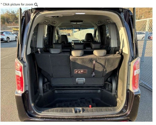 Honda StepWagon Petrol White #15