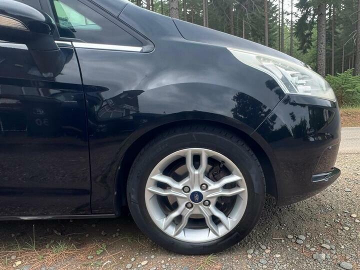 Ford B-Max 1.0 Zetec Blue #24