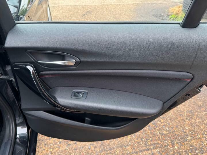 BMW 1 Series Black #21