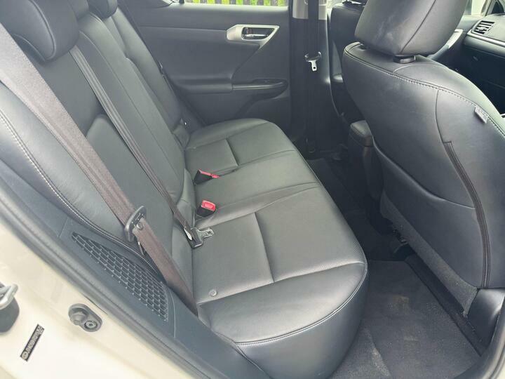 Lexus CT 1.8 200H Luxury Cvt Euro 5 Ss White #6