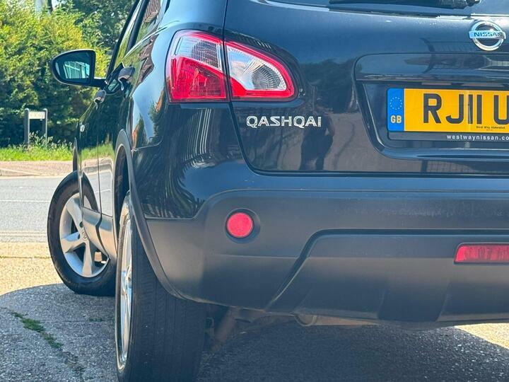Nissan Qashqai Hatchback Grey #32