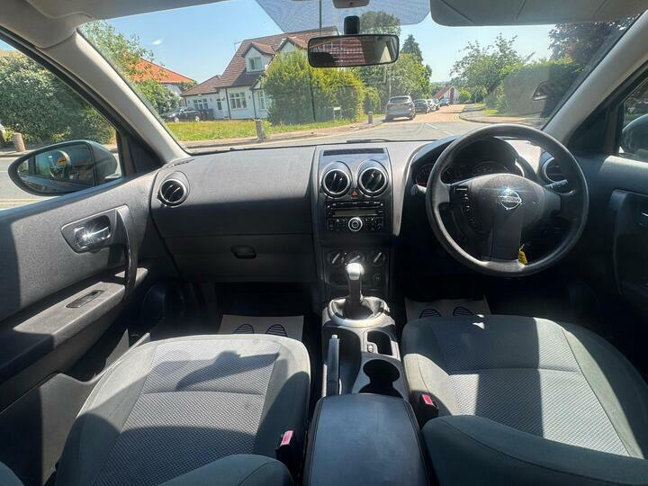 Nissan Qashqai Hatchback Grey #29