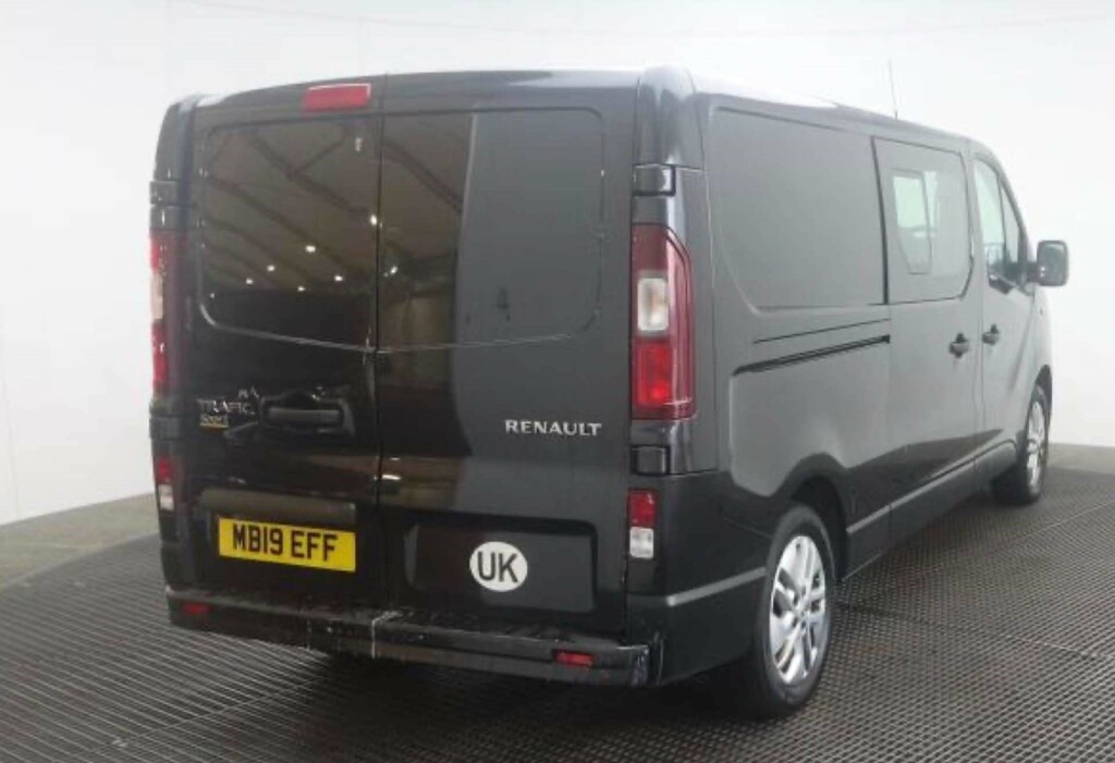 Renault Trafic Ll29 Sport Nav Energy Dci 6 Seat Combi Van MB19EFF Black #3
