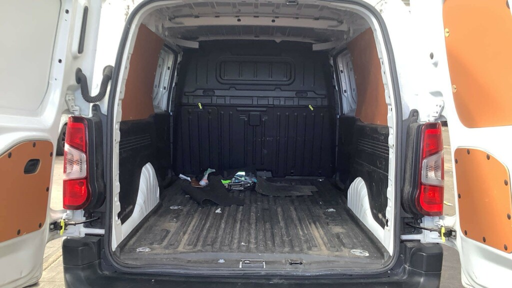 Toyota Proace City City Icon L2 Lwb Twin Slider White #6