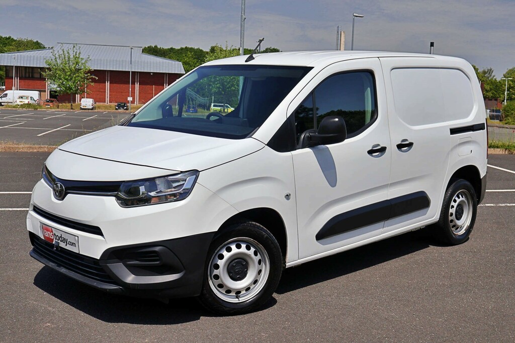 Toyota Proace City City Active L1 Air Con Twin Slider White