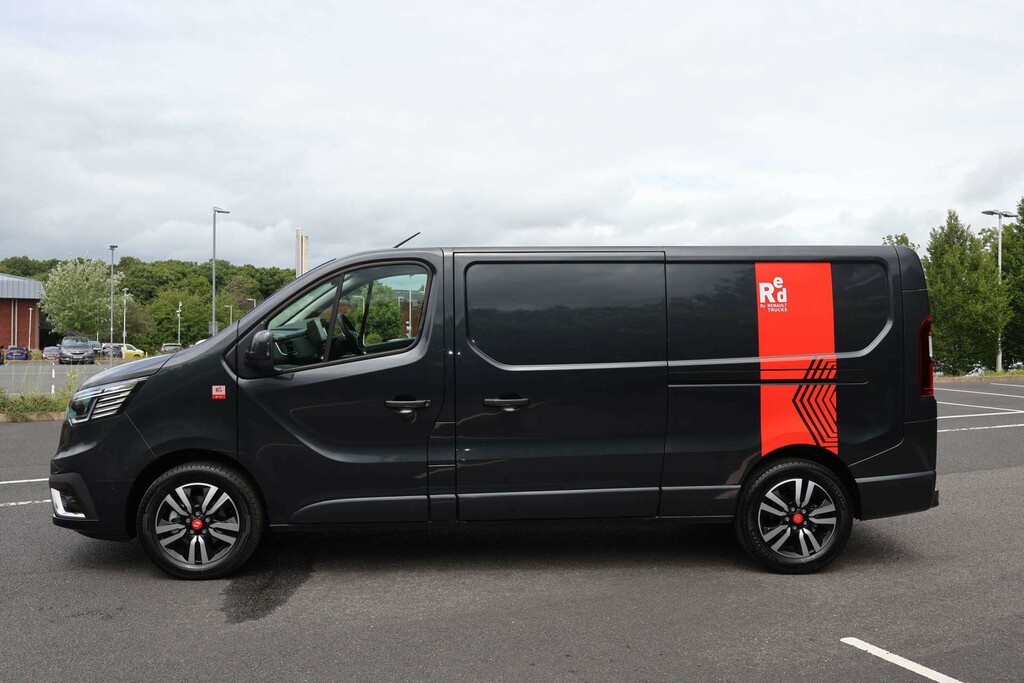 Renault Trafic Red Edition 30 Lwb Delivery Miles Tail Gate BU26WDJ Grey #4