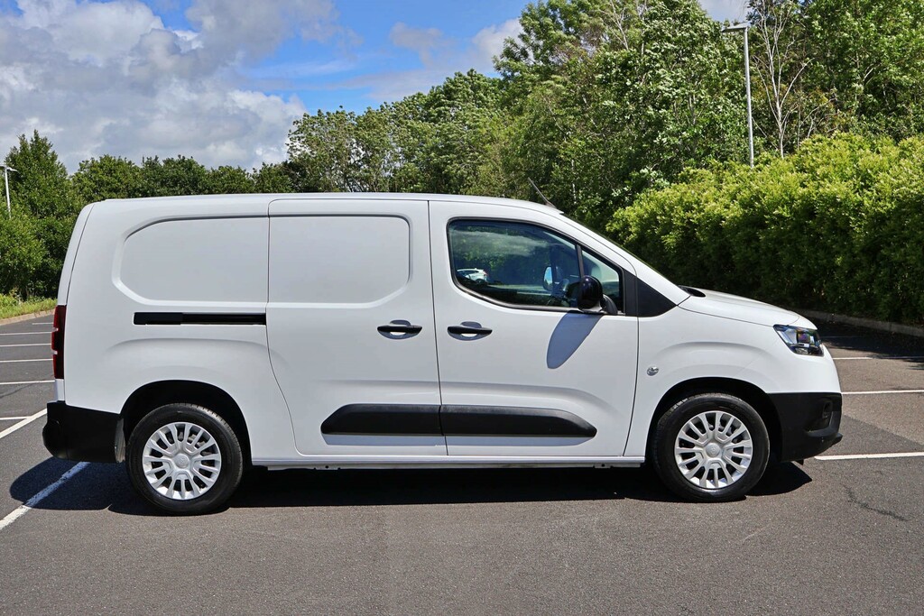 Toyota Proace City City Icon Lwb Twin Slider Warranty White #4