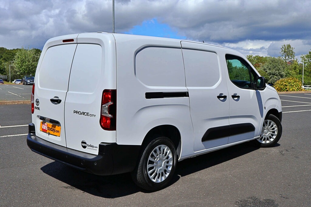 Toyota Proace City City Icon Lwb Twin Slider Warranty White #6