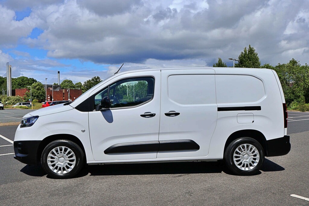 Toyota Proace City City Icon Lwb Twin Slider Warranty White #5