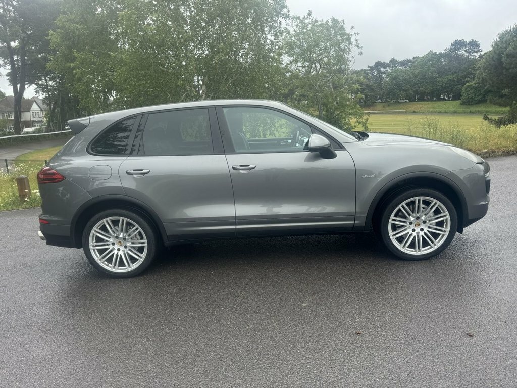 Porsche Cayenne 4.2L S RX66RGO Grey #2