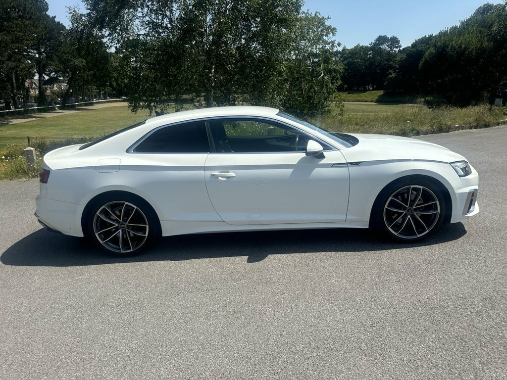 Audi A5 2L S Line RV21XBA White #3