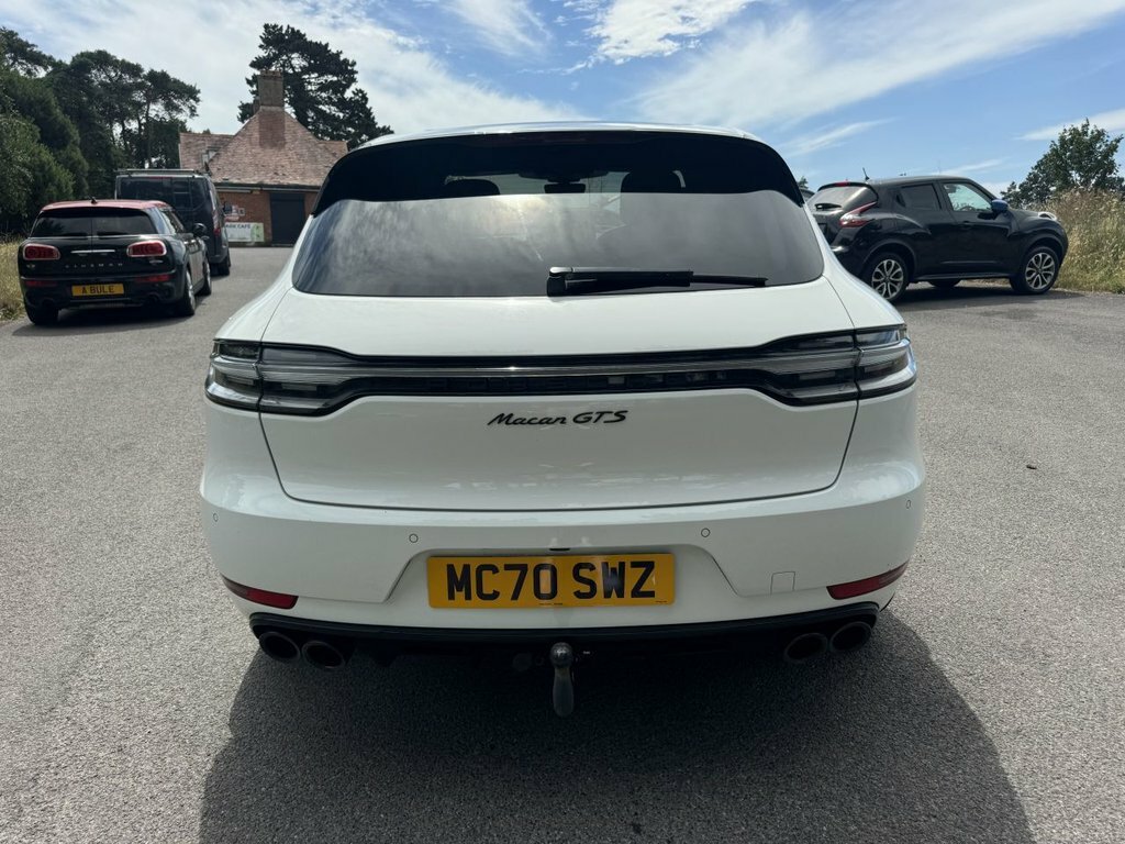 Porsche Macan 2.9L Gts MC70SWZ White #5