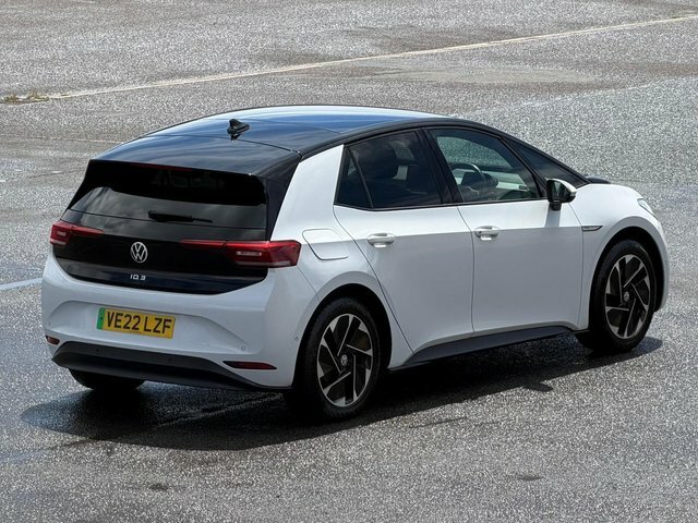 Volkswagen ID.3 Pro Performance 58Kwh Family White #6