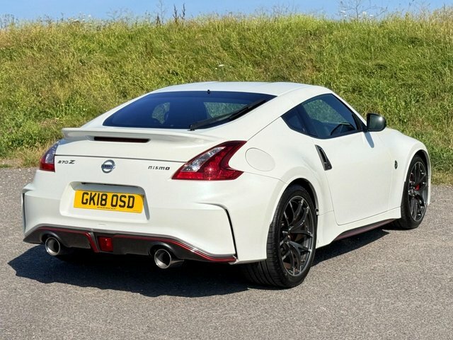 Nissan 370Z  White #44