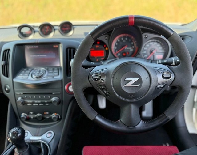 Nissan 370Z Z 3.7 V6 Nismo Euro 6 White #5