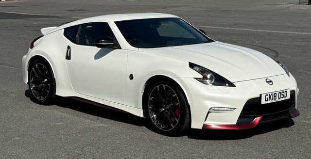 Nissan 370Z  White #64