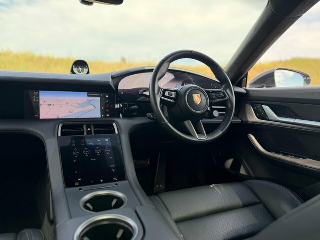 Porsche Taycan 4S Cross Turismo Silver #11