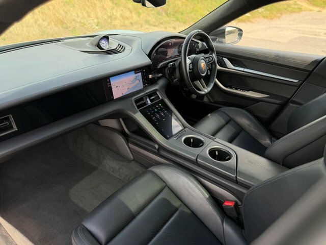 Porsche Taycan 4S Cross Turismo Silver #10