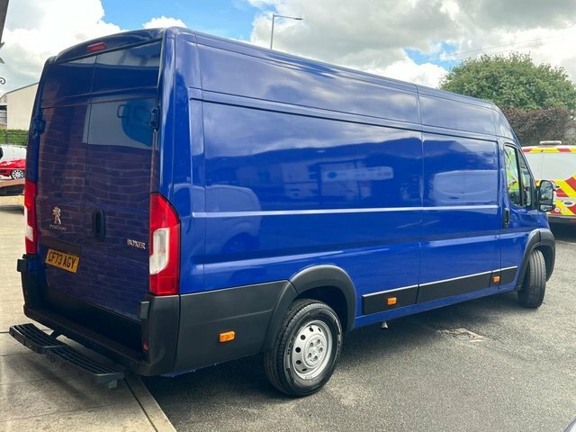 Peugeot Boxer Bluehdi 435 Professional Premium CF73AGY White #2
