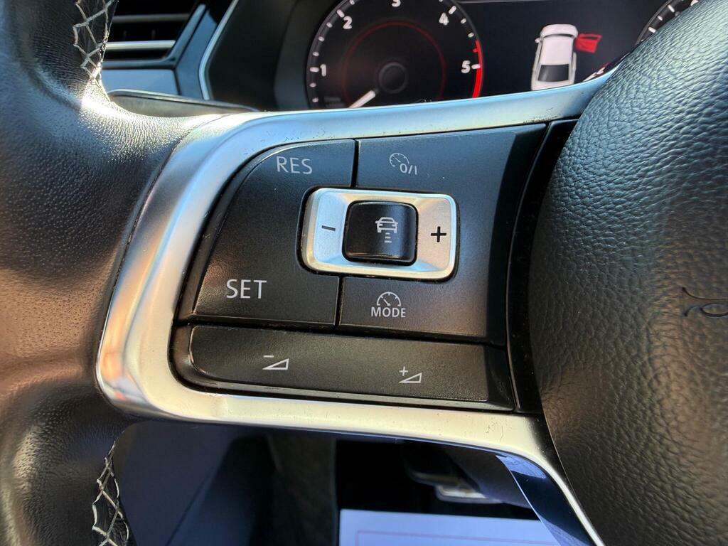 Volkswagen Passat Blue #25