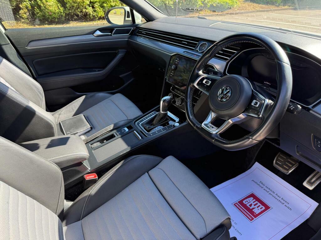 Volkswagen Passat Blue #16