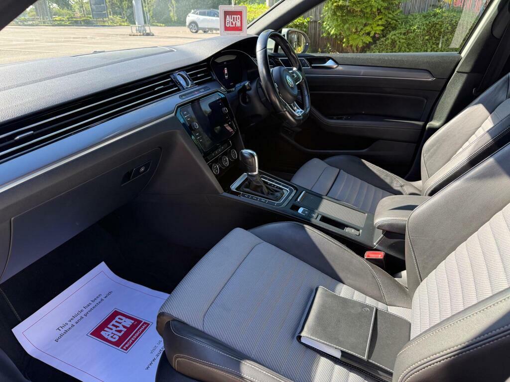 Volkswagen Passat Blue #23